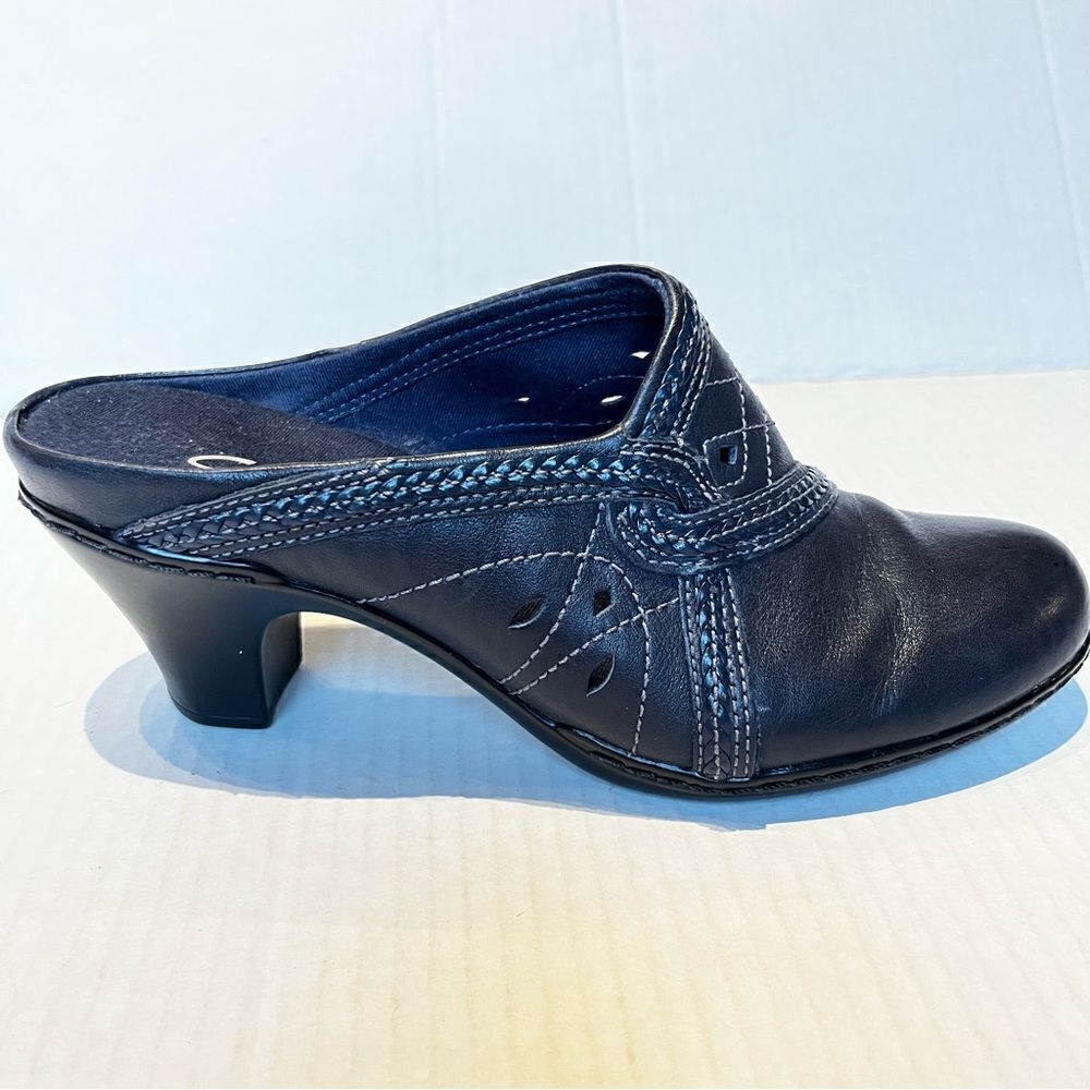 Clarks Women's Heeled Clogs Black 6 1/2M - Picture 4 of 9